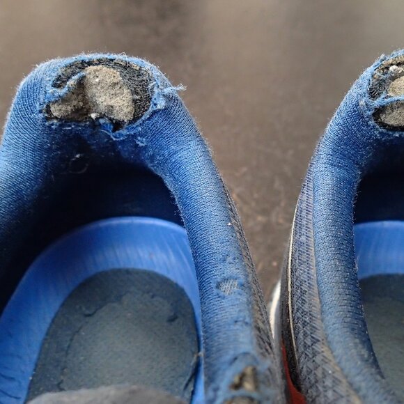 QC Tennis Shoes - pre owned - Picture 4 of 5